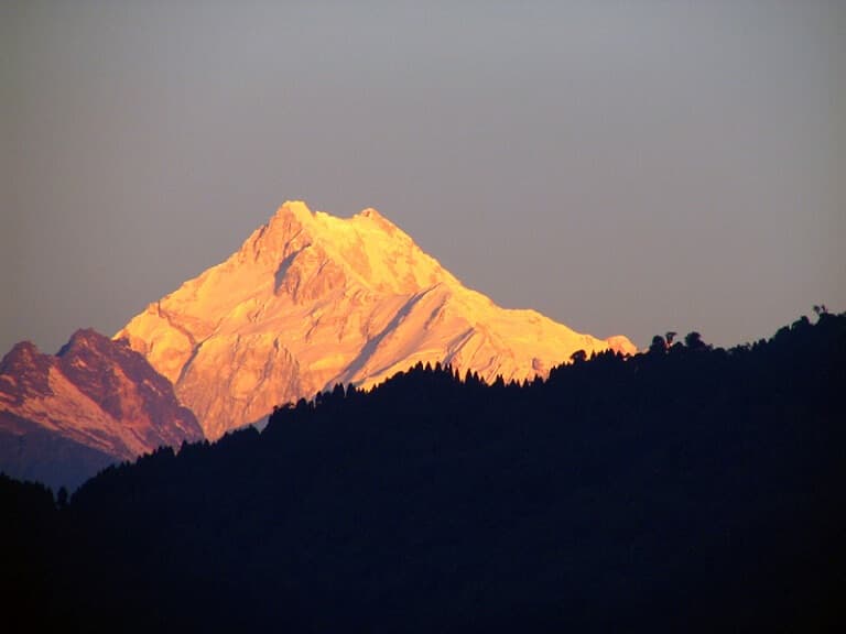 Tercera Montaña Más Alta del Mundo Kanchenjunga